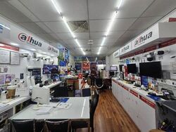 Sim Lim Square (D7), Shop House #556547691